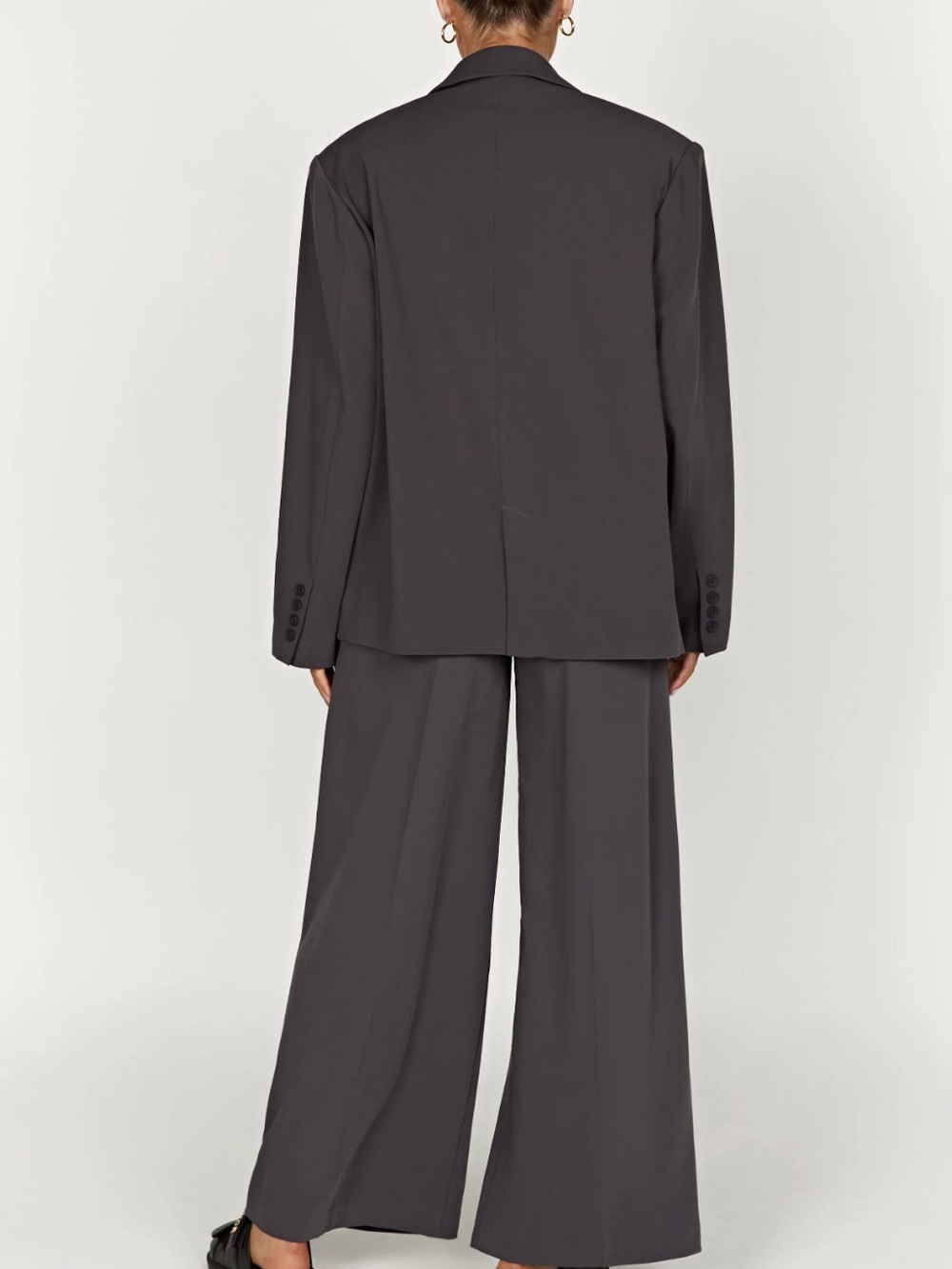 MESHKI Simone Oversized Blazer Jacket in Gray Charcoal - Picture 9 of 10